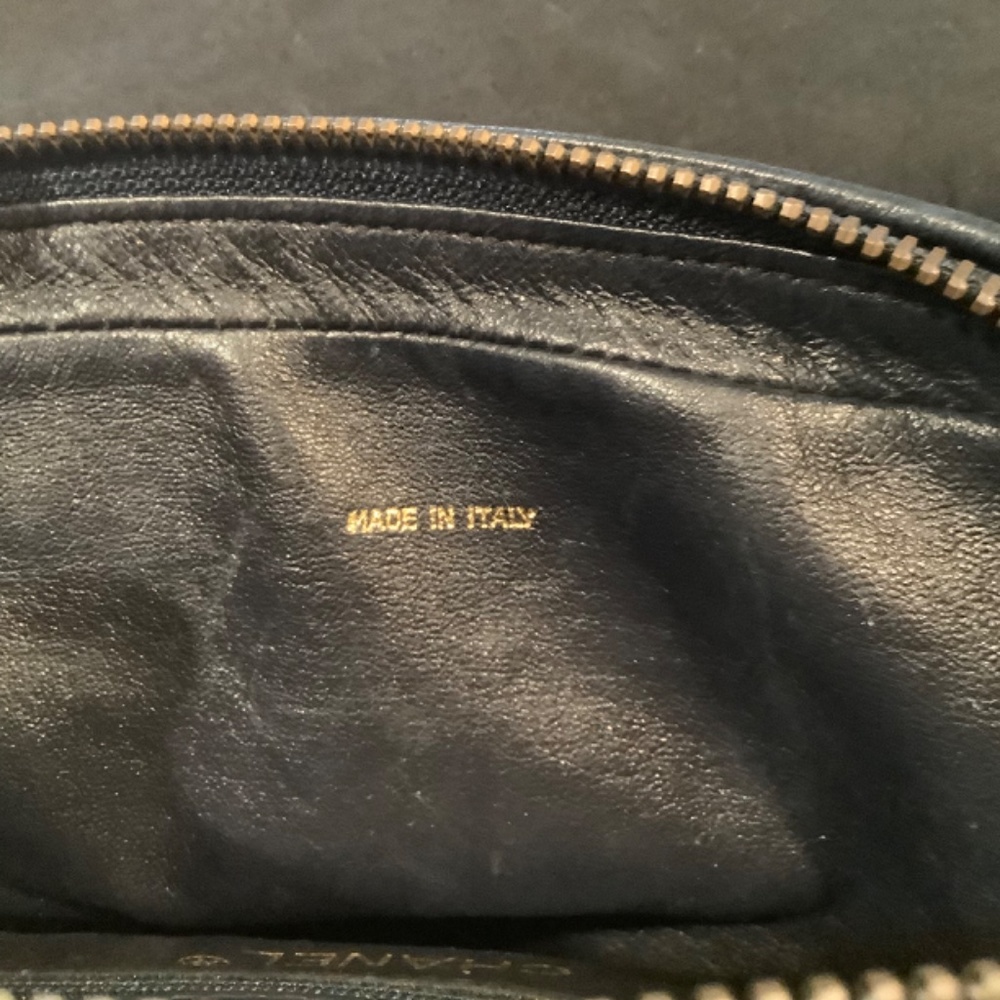 CHANEL HANDBAG - Picture 5 of 14